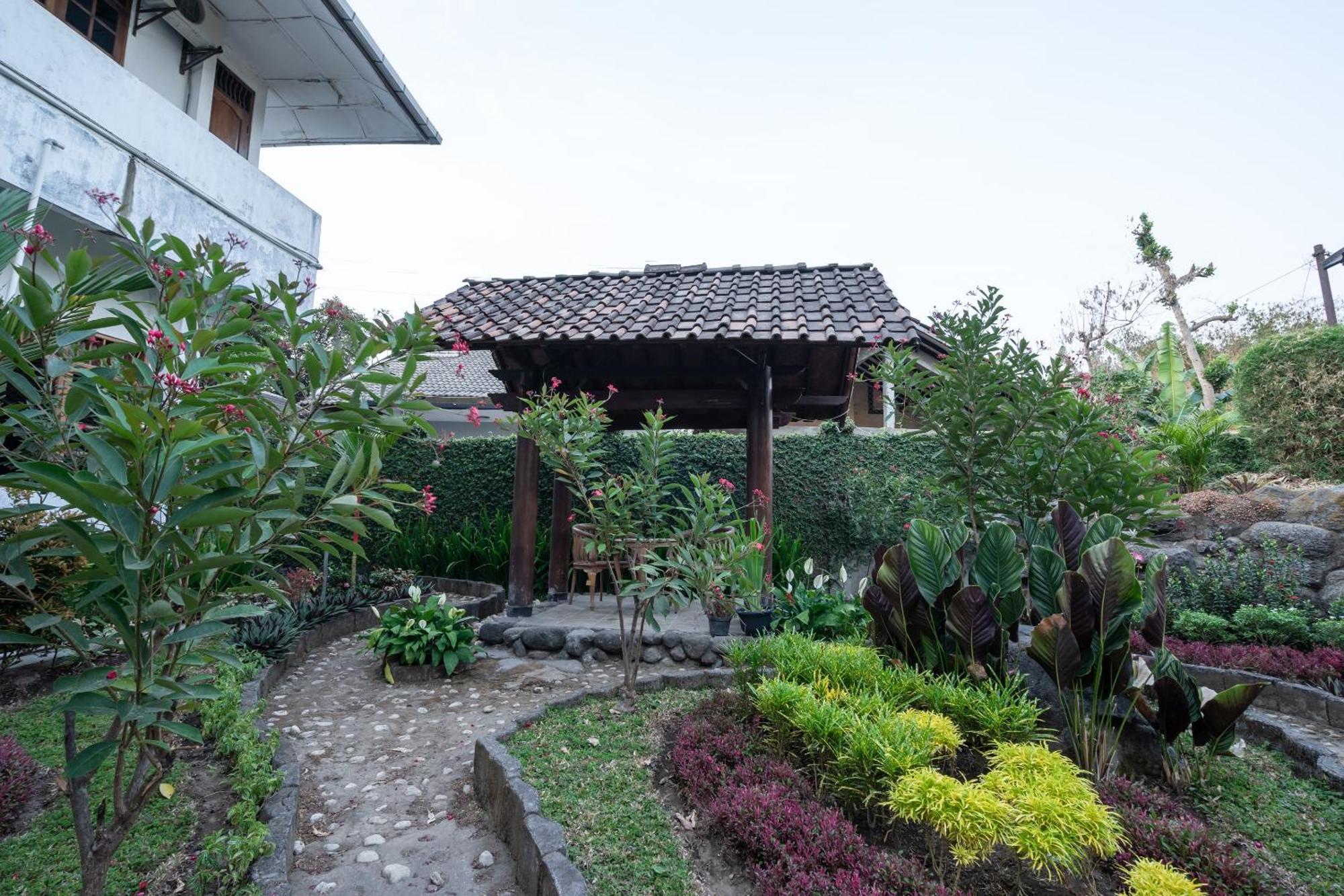 Super Oyo 1778 Omah Duwet Hotel Beran Kidul Exterior photo